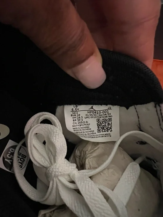 Nike Kids Low-Top Sneakers - White/Black/Purple with Glow Sole - Picture 6 of 7